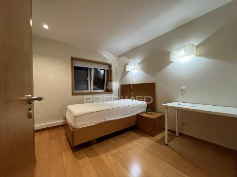 Apartamento t4 remodelado – avenida são joão xxi, braga ?!