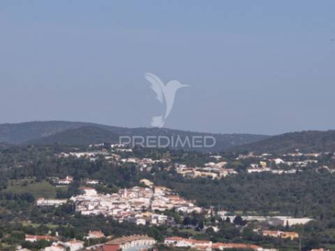 Paderne- oportunidade de investimento no centro de paderne