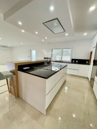 Moradia t3 + 1 escritório | elevado padrão | design contemporâneo | garagem para 5 viaturas