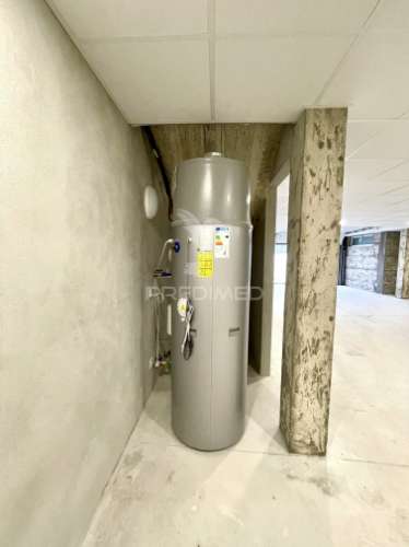 Moradia t3 + 1 escritório | elevado padrão | design contemporâneo | garagem para 5 viaturas