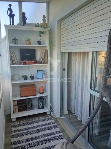 T2 remodelado com cozinha equipada