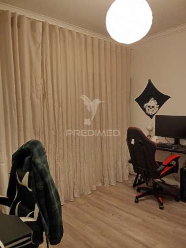 T2 remodelado com cozinha equipada