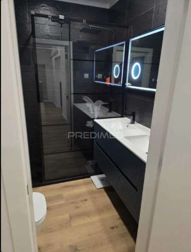 Moradia térrea t3 com piscina exterior