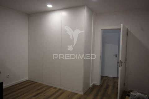 Moradia térrea t3 com piscina exterior