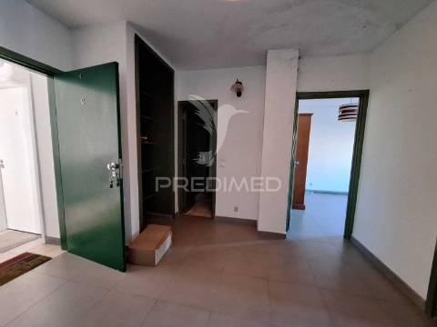 Apartamento t2 em borba – excelente oportunidade para remodelar e valorizar!