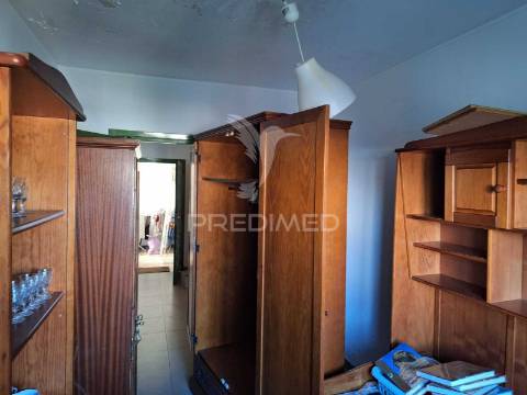 Apartamento t2 em borba – excelente oportunidade para remodelar e valorizar!