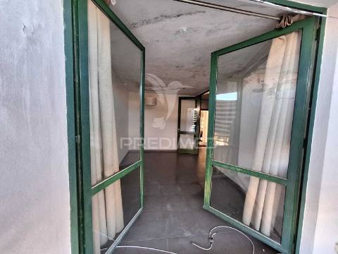 Apartamento t2 em borba – excelente oportunidade para remodelar e valorizar!