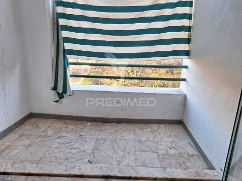 Apartamento t2 em borba – excelente oportunidade para remodelar e valorizar!