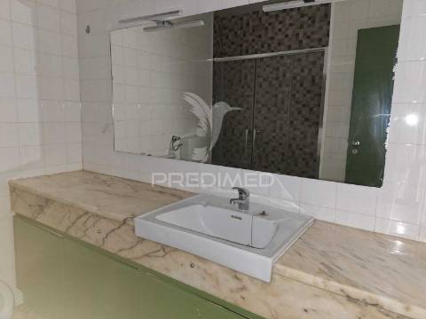 Apartamento t2 em borba – excelente oportunidade para remodelar e valorizar!