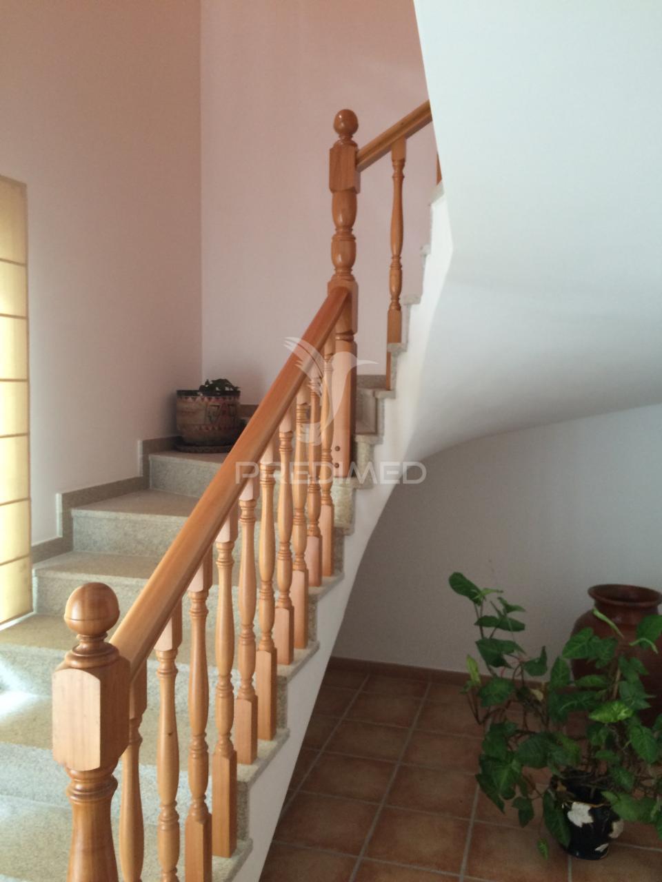 Quinta em monção com moradias independentes, vinha de alvarinho e adega - brbeita