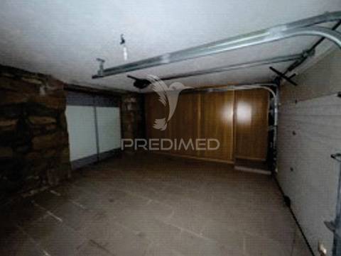 Quinta em monção com moradias independentes, vinha de alvarinho e adega - brbeita