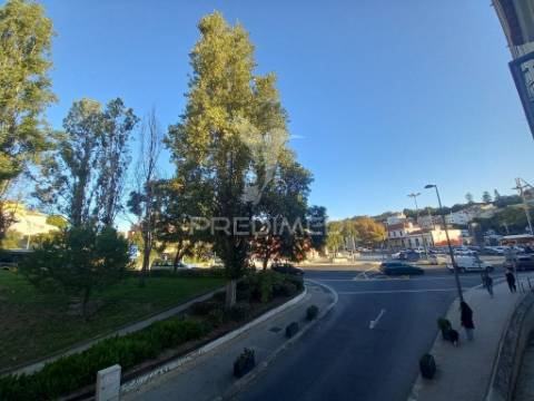 Prédio em alcantara - lisboa