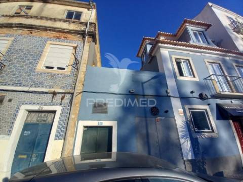 Prédio em alcantara - lisboa