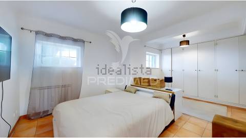 Moradia t4 isolada com piscina