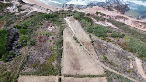 Terreno com 3000 m2 em cambelas - vista mar