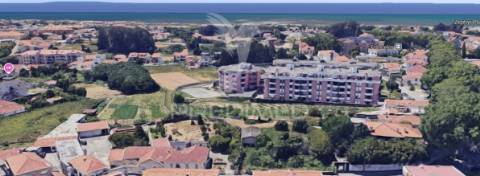 Terreno de luxo com projeto em estudo moradia v7 a 1,5km da praia