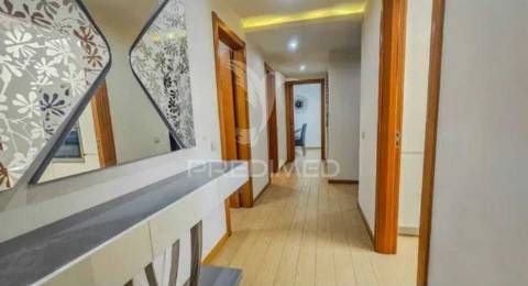 Apartamento t2 com garagem e vista mar, praia da rocha