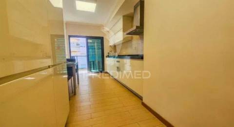Apartamento t2 com garagem e vista mar, praia da rocha