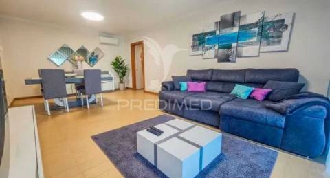 Apartamento t2 com garagem e vista mar, praia da rocha