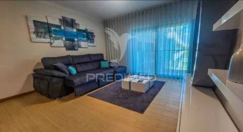 Apartamento t2 com garagem e vista mar, praia da rocha