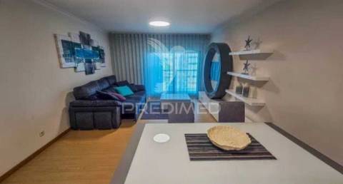 Apartamento t2 com garagem e vista mar, praia da rocha