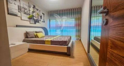 Apartamento t2 com garagem e vista mar, praia da rocha