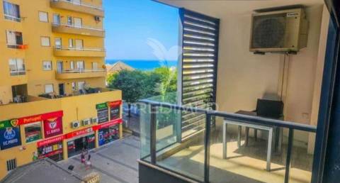 Apartamento t2 com garagem e vista mar, praia da rocha