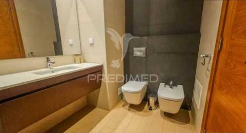 Apartamento t2 com garagem e vista mar, praia da rocha
