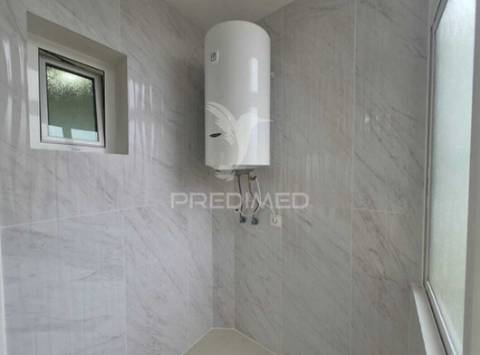 Apartamento t2 no laranjeiro, almada