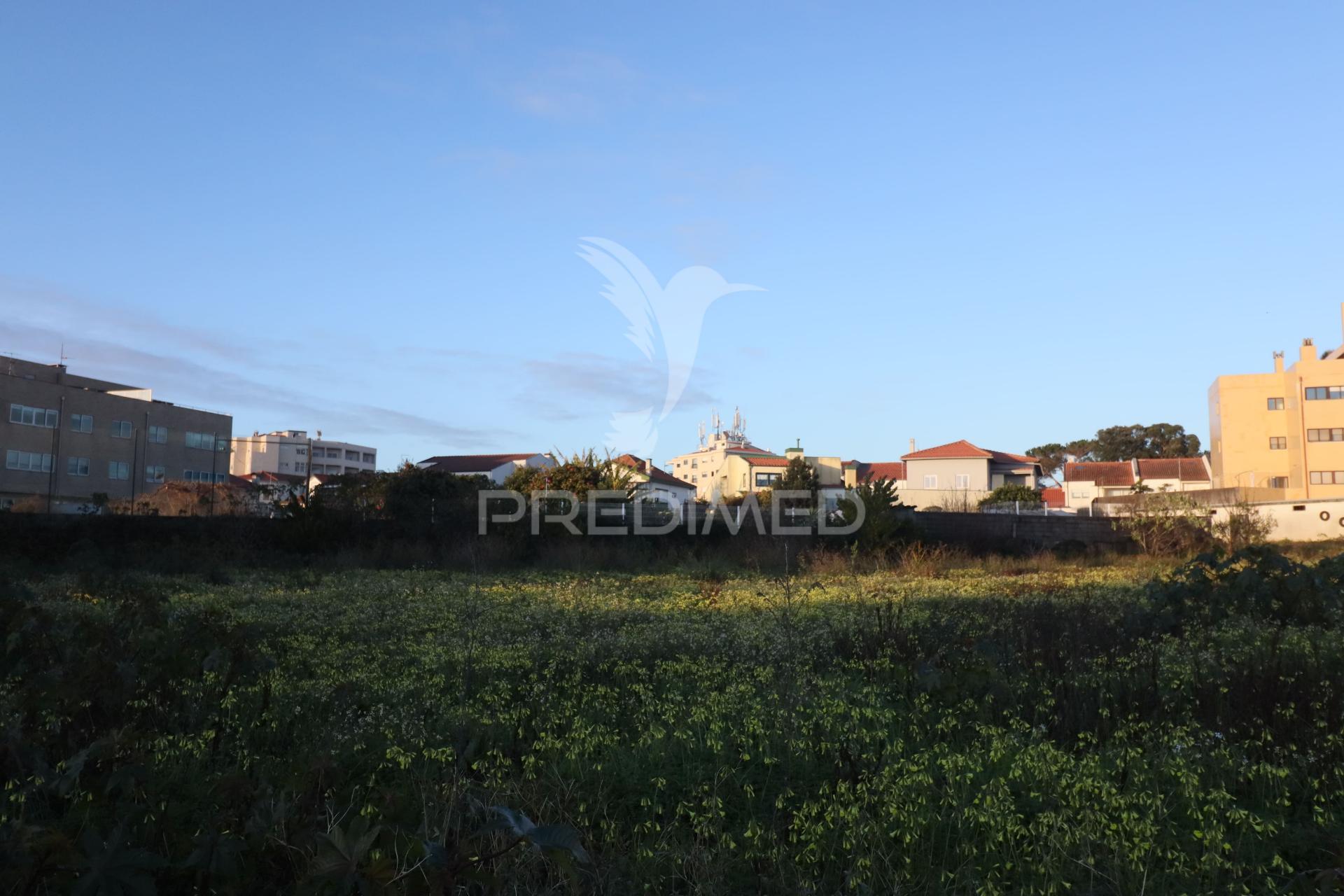 Terreno 3.100 m² em valadares  ( centro)   vila nova de gaia