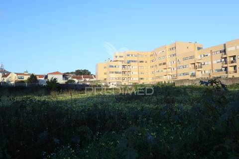 Terreno 3.100 m² em valadares  ( centro)   vila nova de gaia