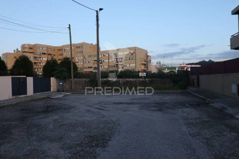 Terreno 3.100 m² em valadares  ( centro)   vila nova de gaia