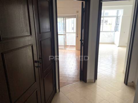 Apartamento 3 assoalhadas em almada