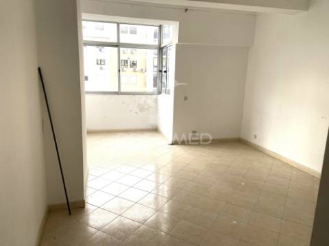 Apartamento 3 assoalhadas em almada
