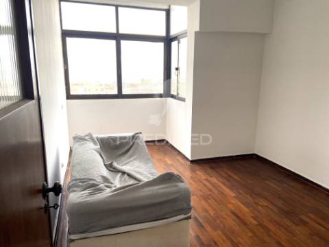 Apartamento 3 assoalhadas em almada