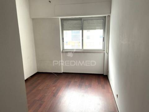 Apartamento 3 assoalhadas em almada