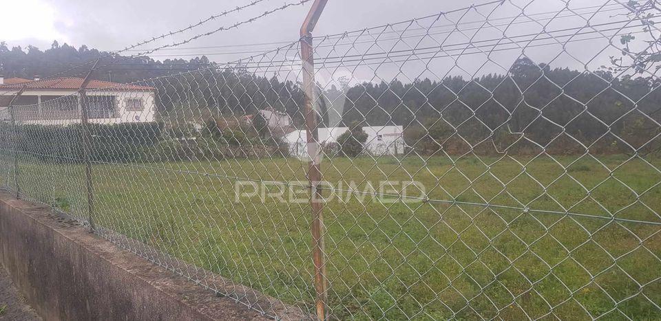 Terreno para construção à venda em duas igrejas