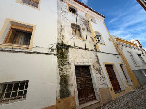 Investimento único – moradia t3 para reabilitação no centro histórico de elvas