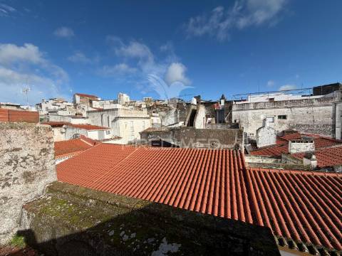 Investimento único – moradia t3 para reabilitação no centro histórico de elvas