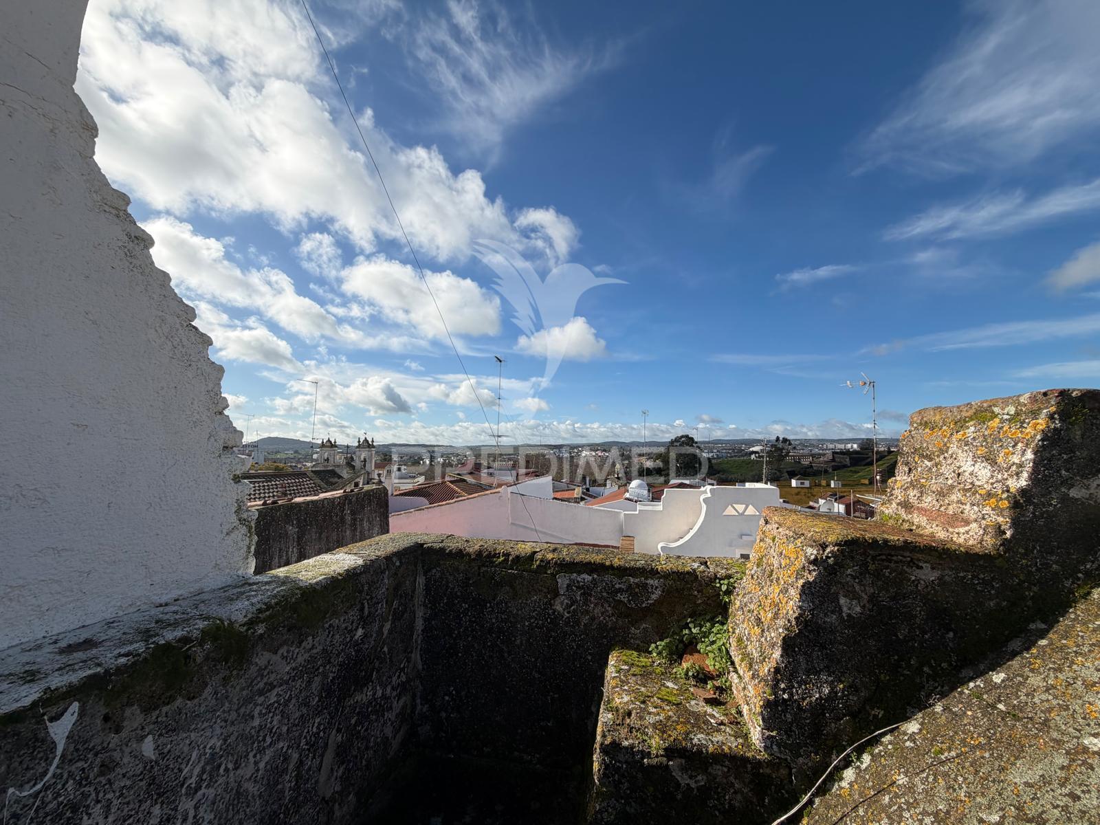 Investimento único – moradia t3 para reabilitação no centro histórico de elvas