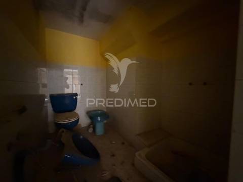 Moradia para recuperação com elevado potencial de rentabilidade no centro histórico de elvas