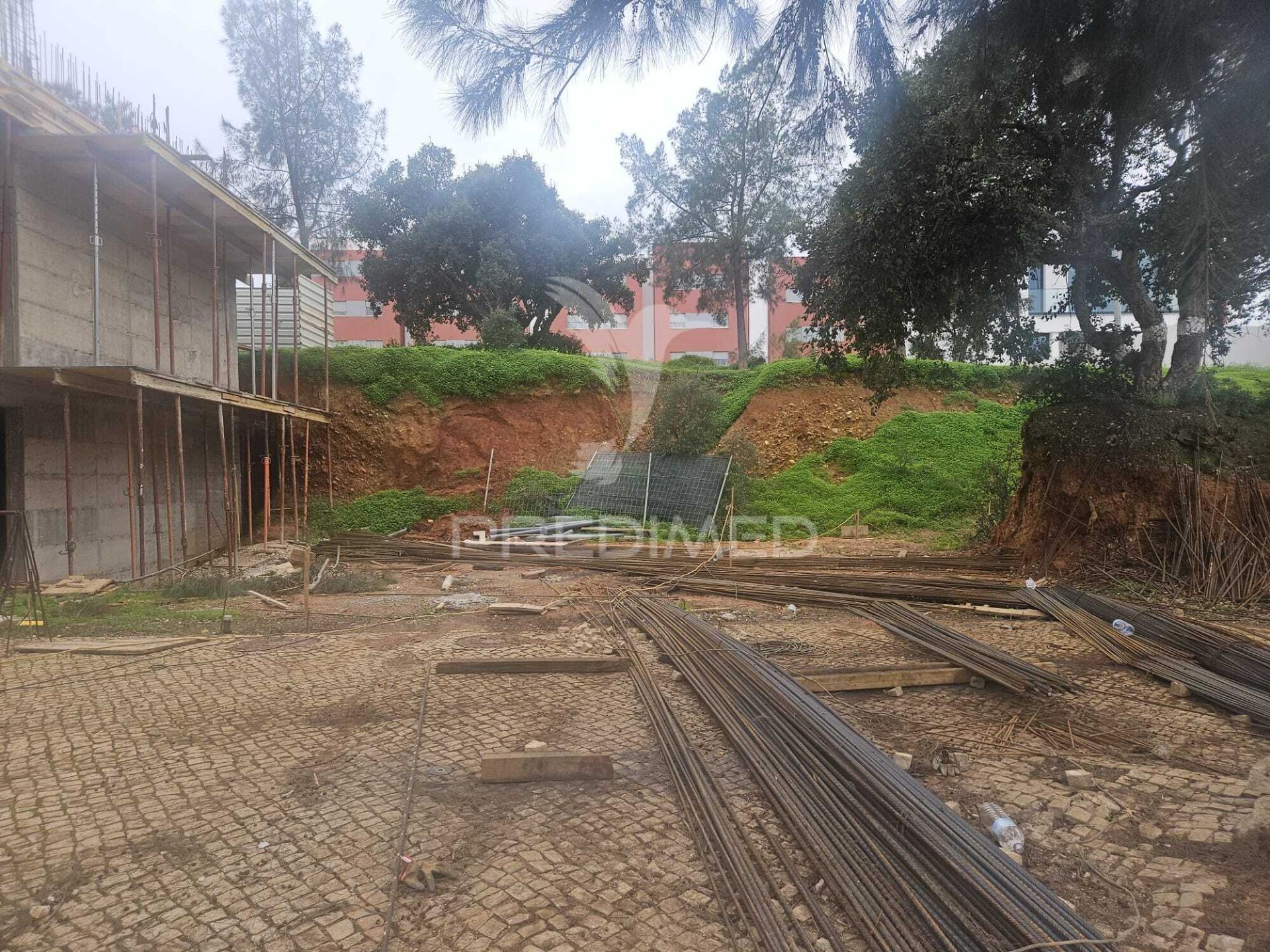 Oportunidade de terreno para construção no pateiro/lagoa