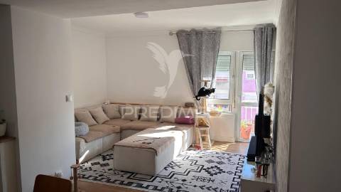 Excelente t2 com opção de ser vendido mobilado