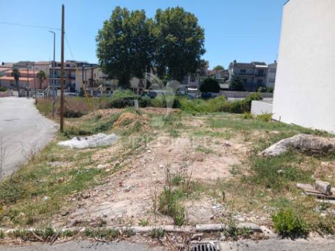 Terreno à venda em fânzeres – gondomar