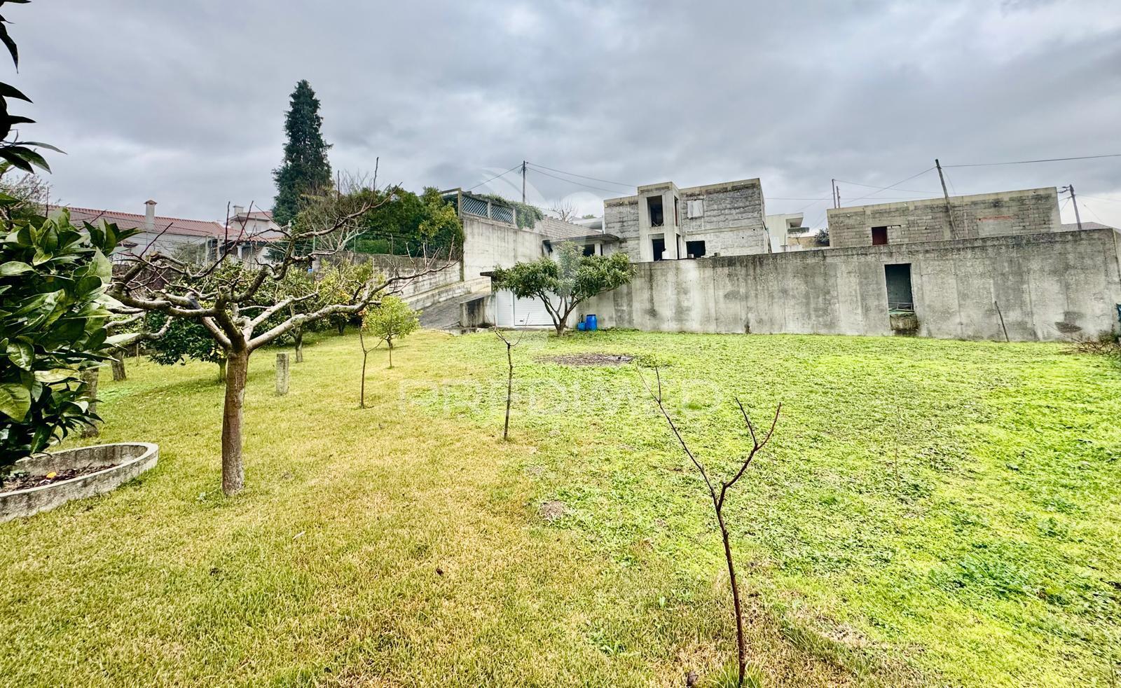 Moradia t4 nova com "piscina" em serzedelo, guimarães