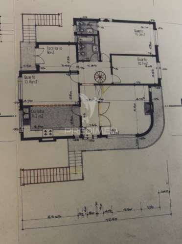 Moradia isolada t4 | 260 m² de construção | lote de 525 m² | piscina | excelente oportunidade de personalização
