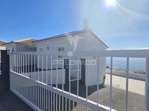 Moradia t3 em santa cruz