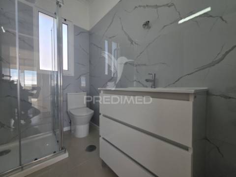 Moradia t3 em santa cruz