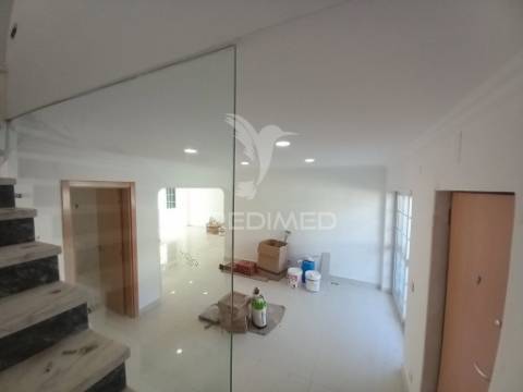 Moradia t3+3 em madorna, cascais