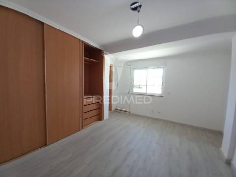 Moradia t3+3 em madorna, cascais